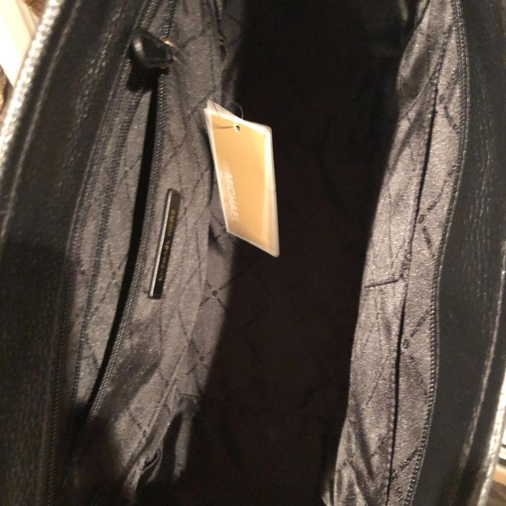 Michael Kors Large Brynn Tote - Picture 3 of 5